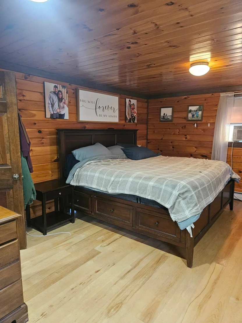 Photo of 731 Howard Hill