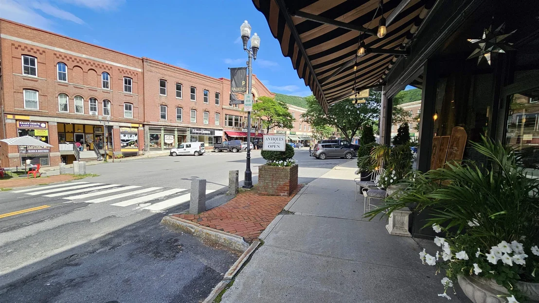Photo of 6 Hyde