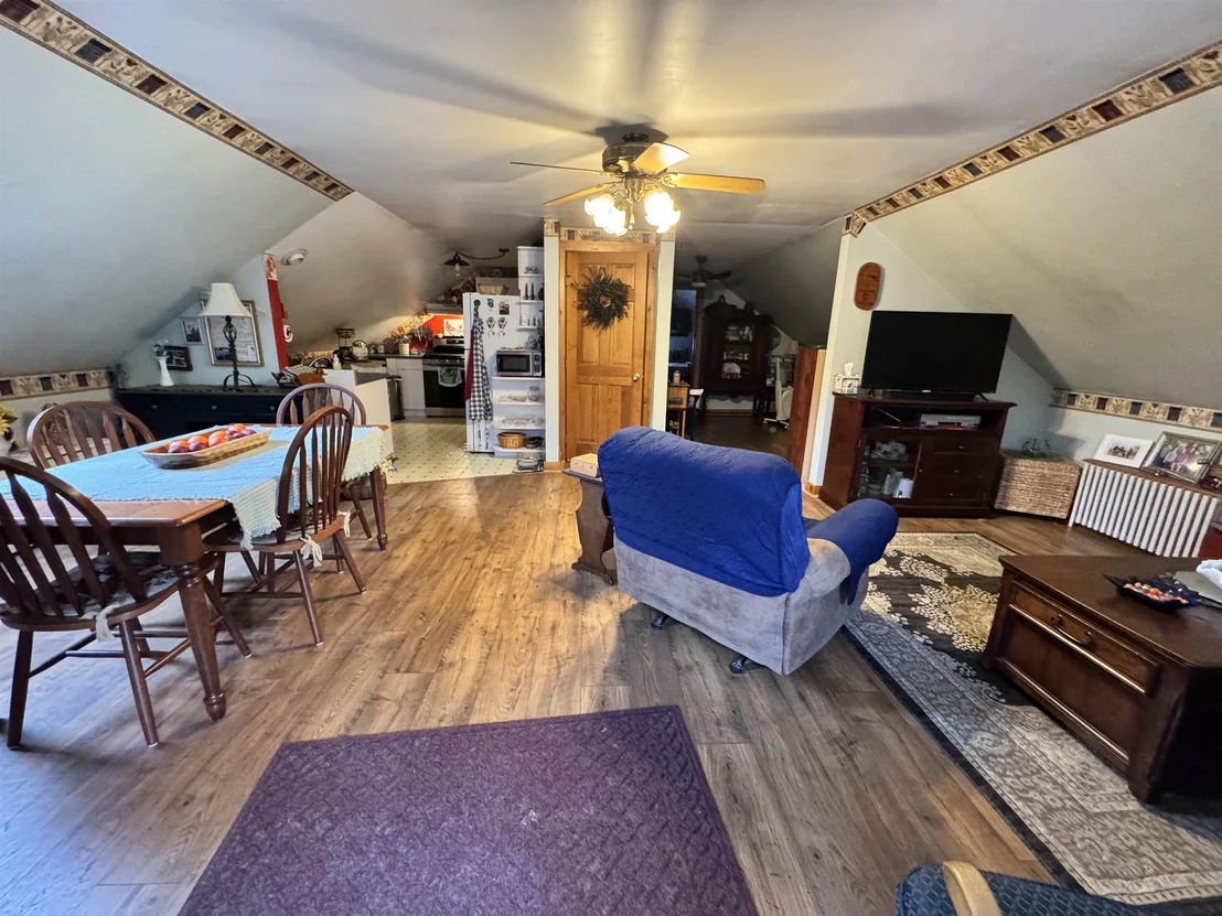 Photo of 64 Taylor