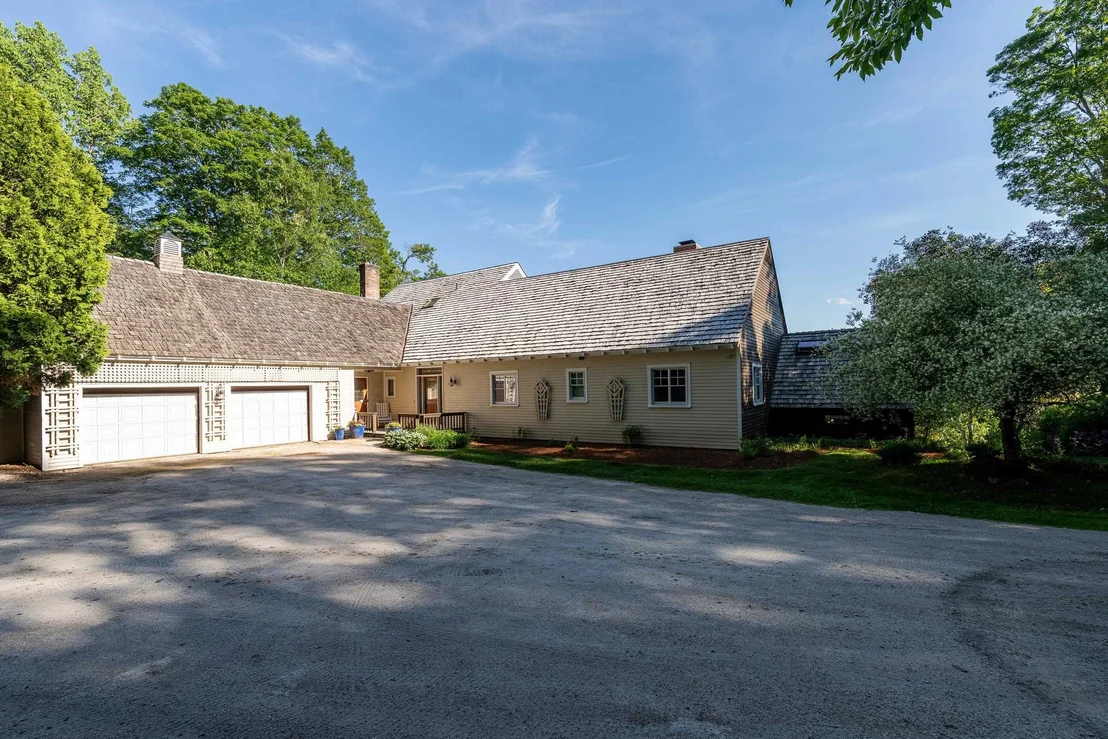 Photo of 838 Cricket Hill