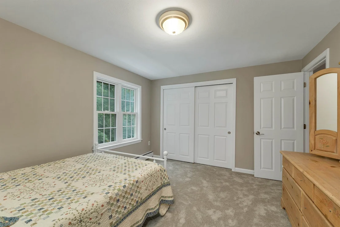 Photo of 38 Sharon