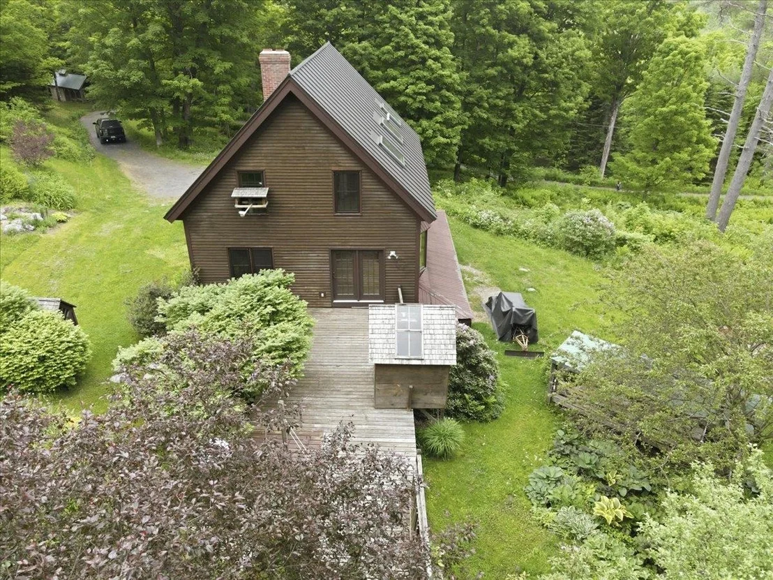 Photo of 1378 Hallstrom