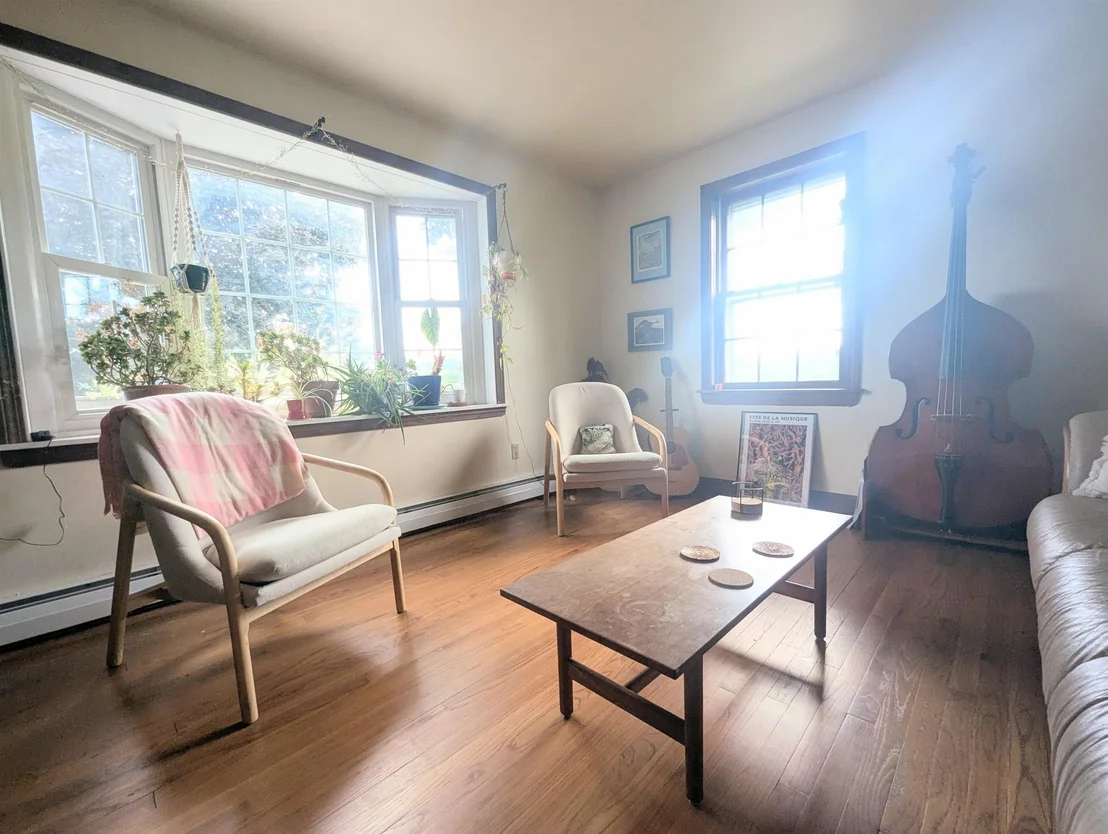 Photo of 3954 West Barnet