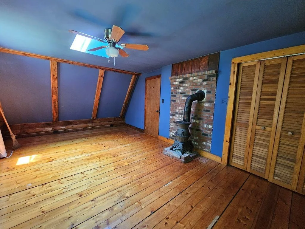 Photo of 423 Old Walpole