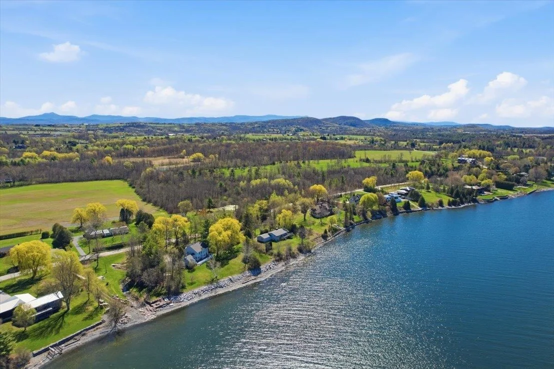 Photo of 481 Hills Point