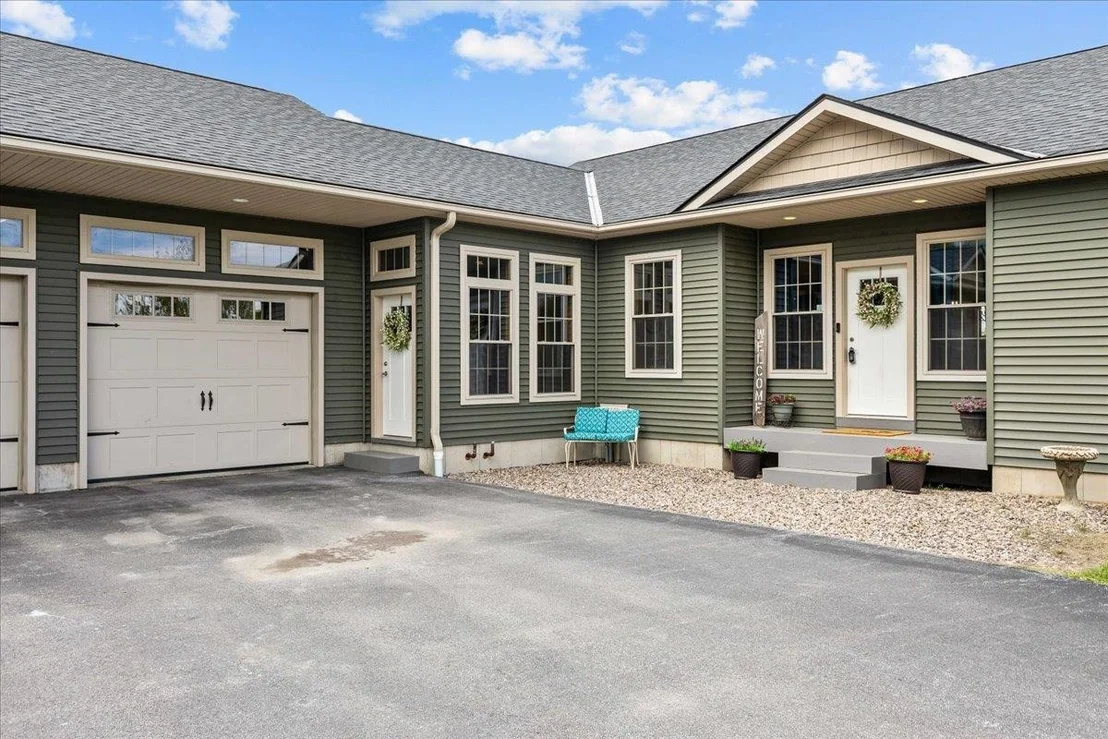 Photo of 28 Rileys