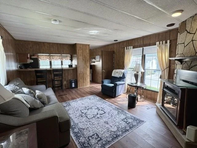 Photo of 52 Rachel