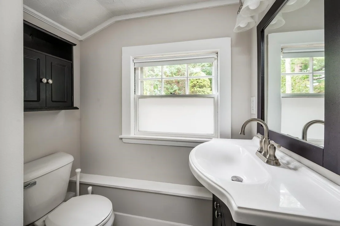 Photo of 348 Dover Point
