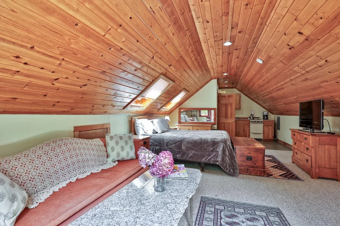 Photo of 58 Lakeshore