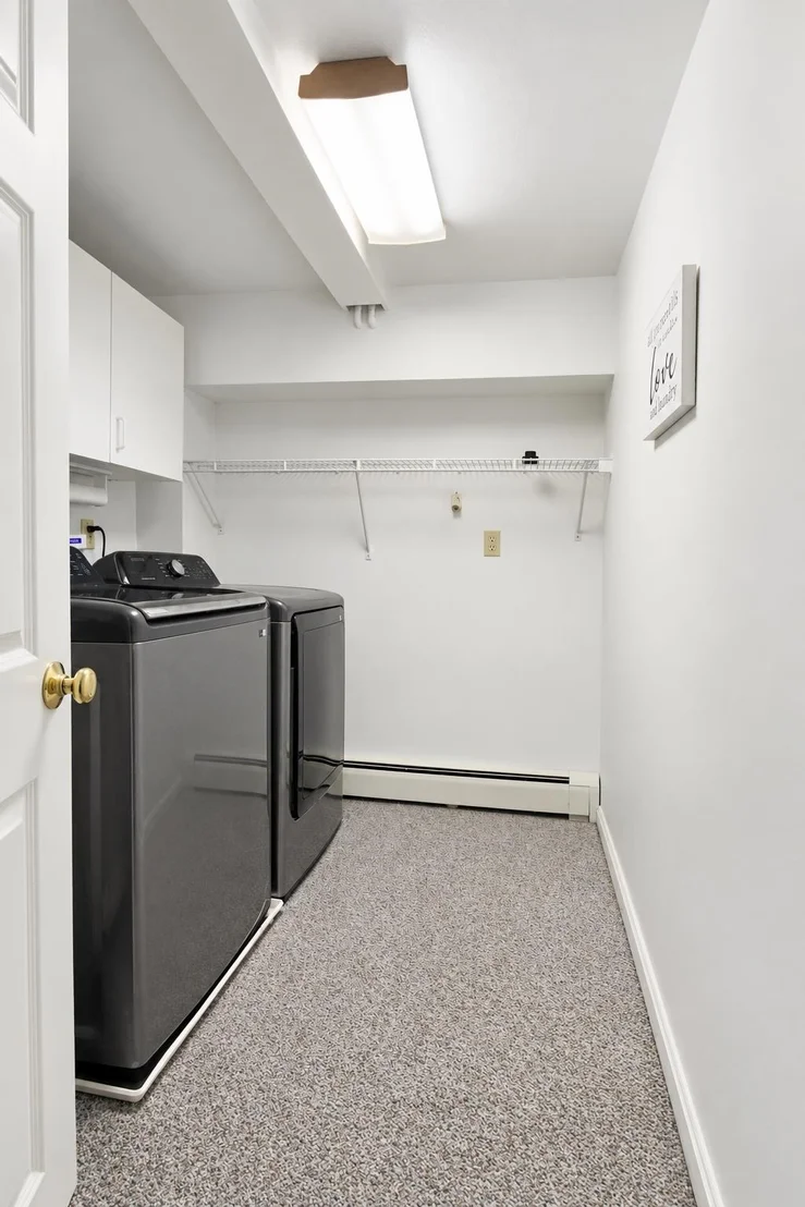 Photo of 12 Roundtree