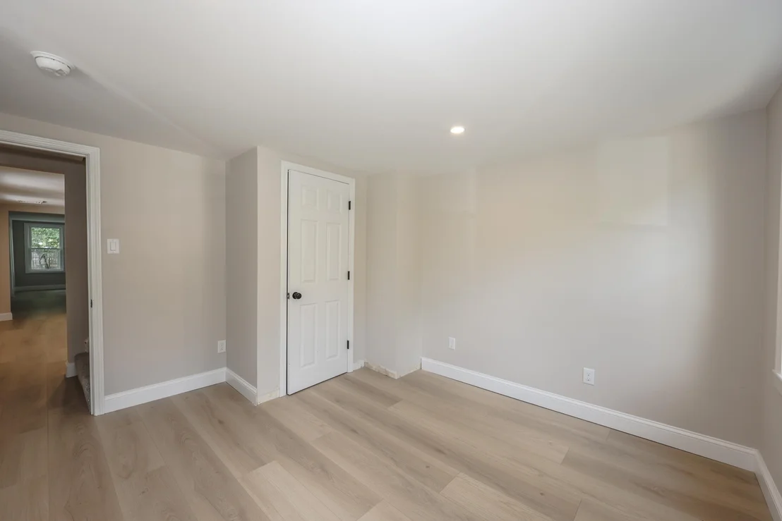 Photo of 32 Raymond