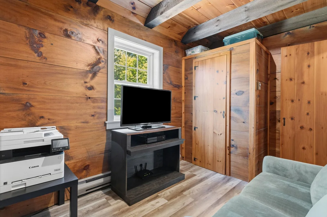 Photo of 498 Brookline