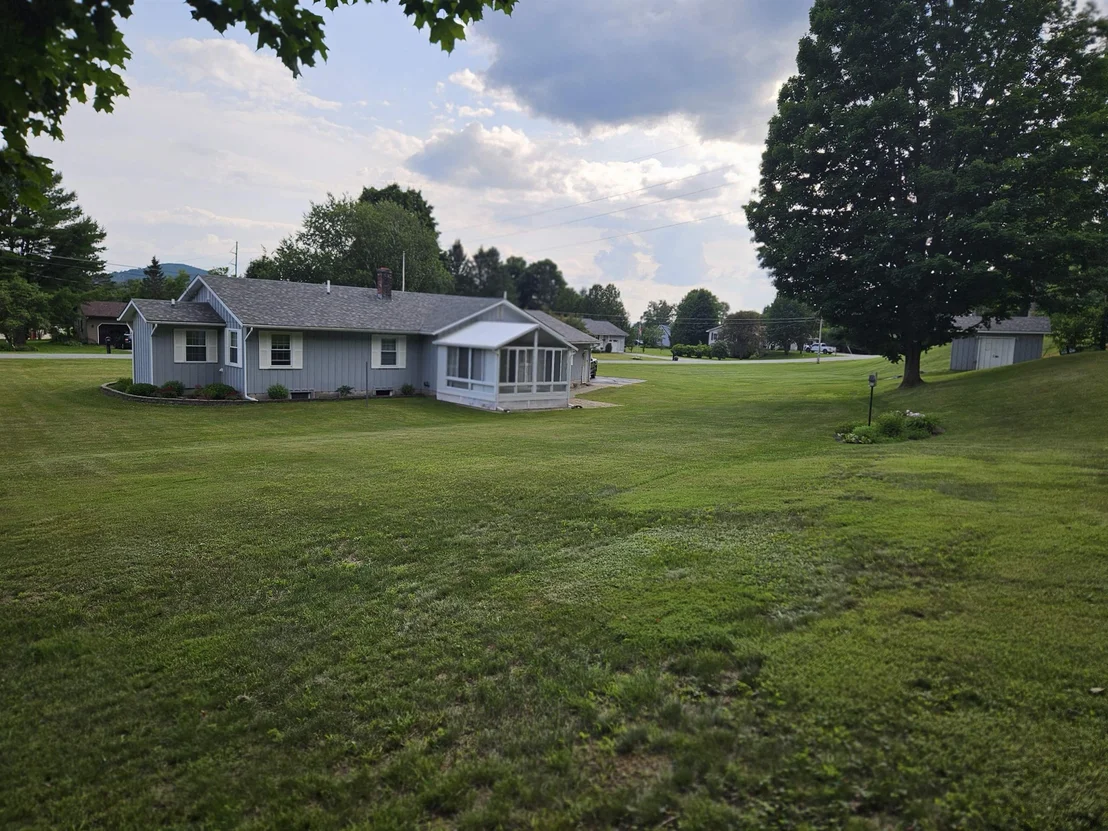 Photo of 168 Morin