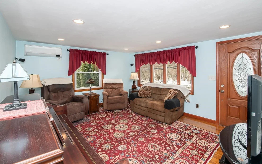 Photo of 169 Central
