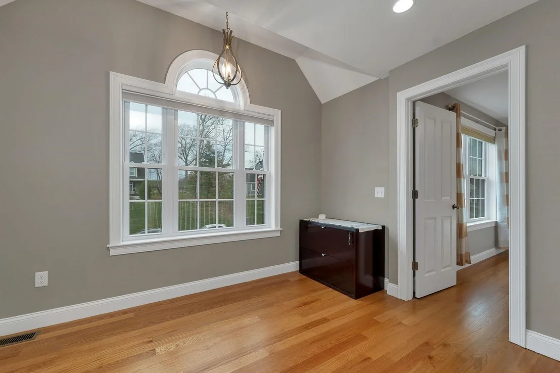 Photo of 26 Lamplighter