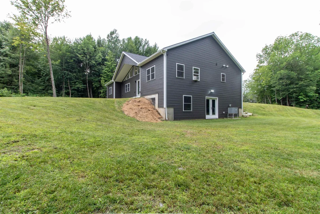 Photo of 559 Spencer Hill