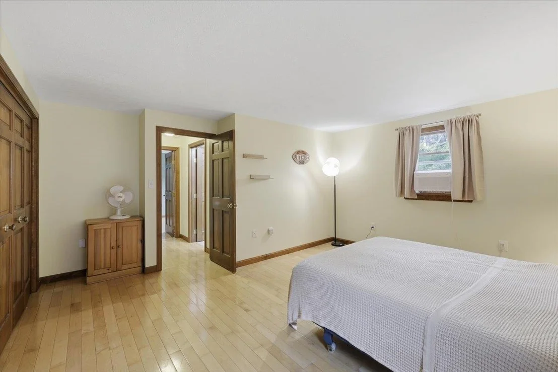 Photo of 16 Lakeview