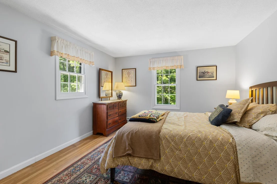 Photo of 6 AMBLER