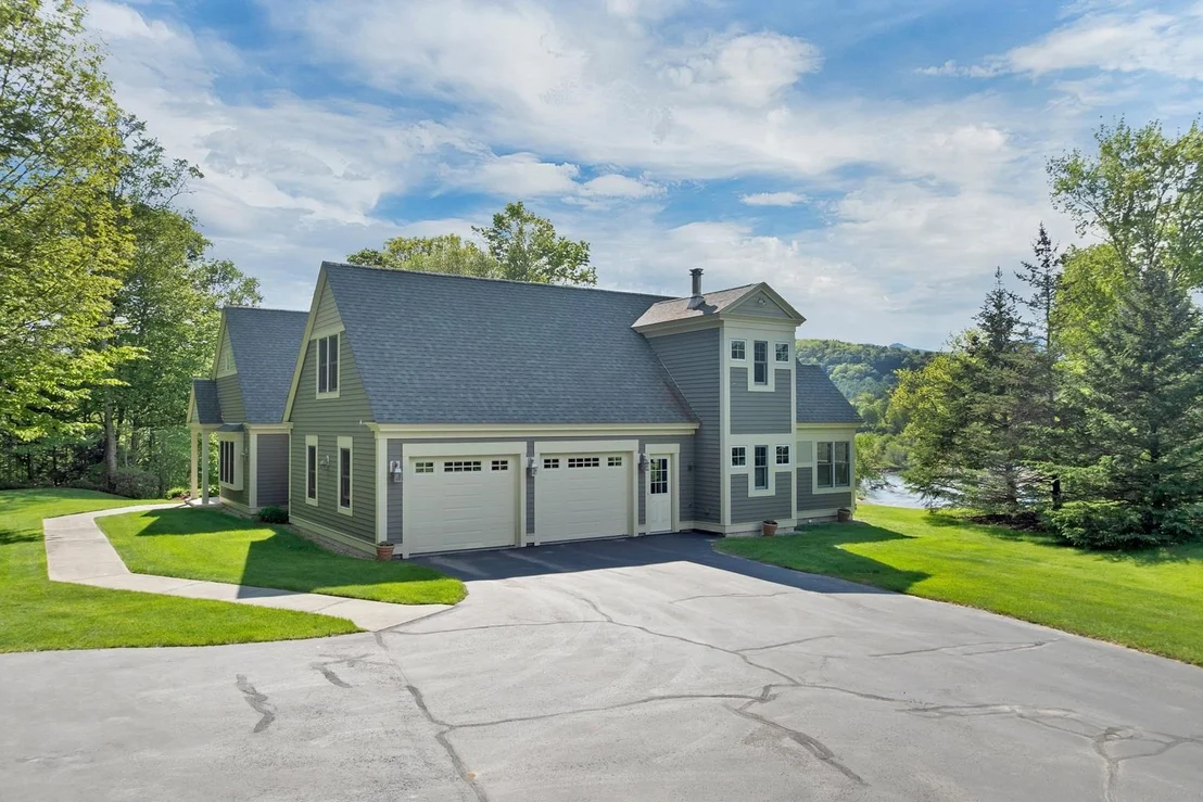Photo of 18 River View