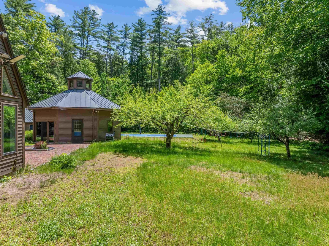 Photo of 47 Forest Pond
