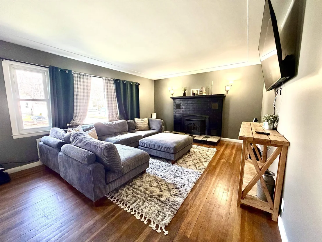 Photo of 471 Madison