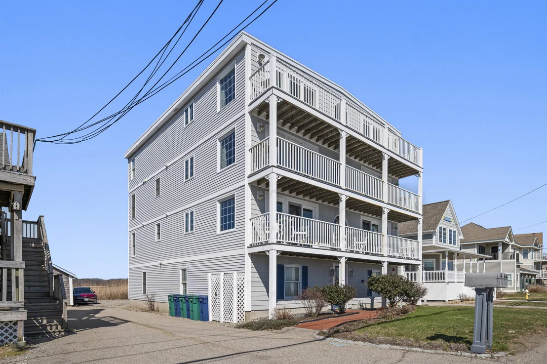 Photo of Unit 1 at 605 Ocean