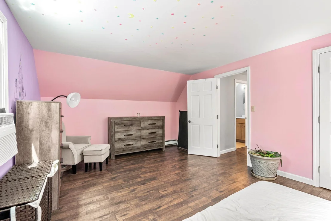 Photo of 9 Pondview