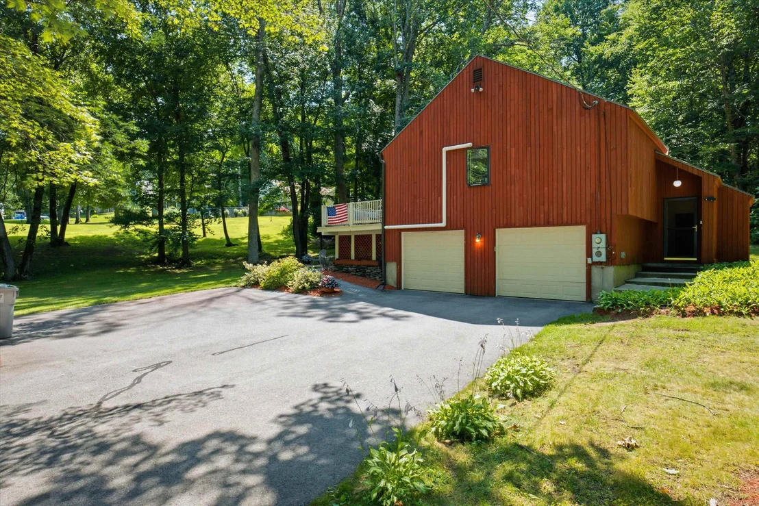 Photo of 17 Redfield