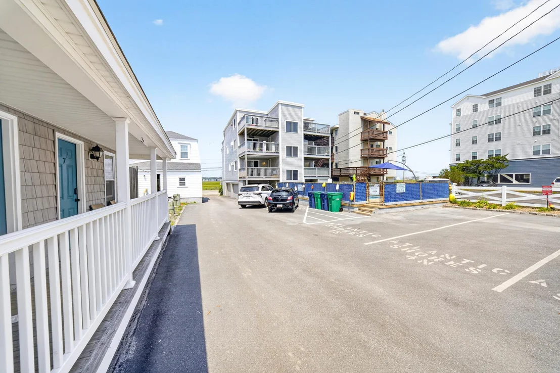 Photo of Unit 4S at 421 Ocean