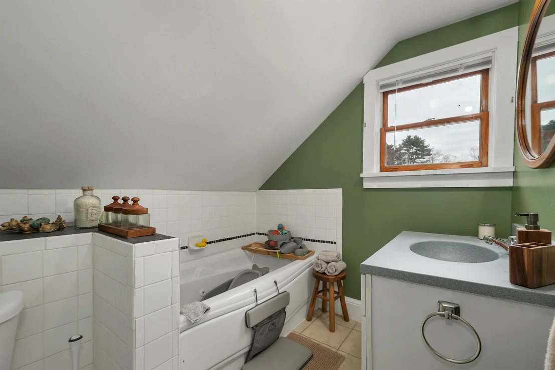 Photo of 256 Pine
