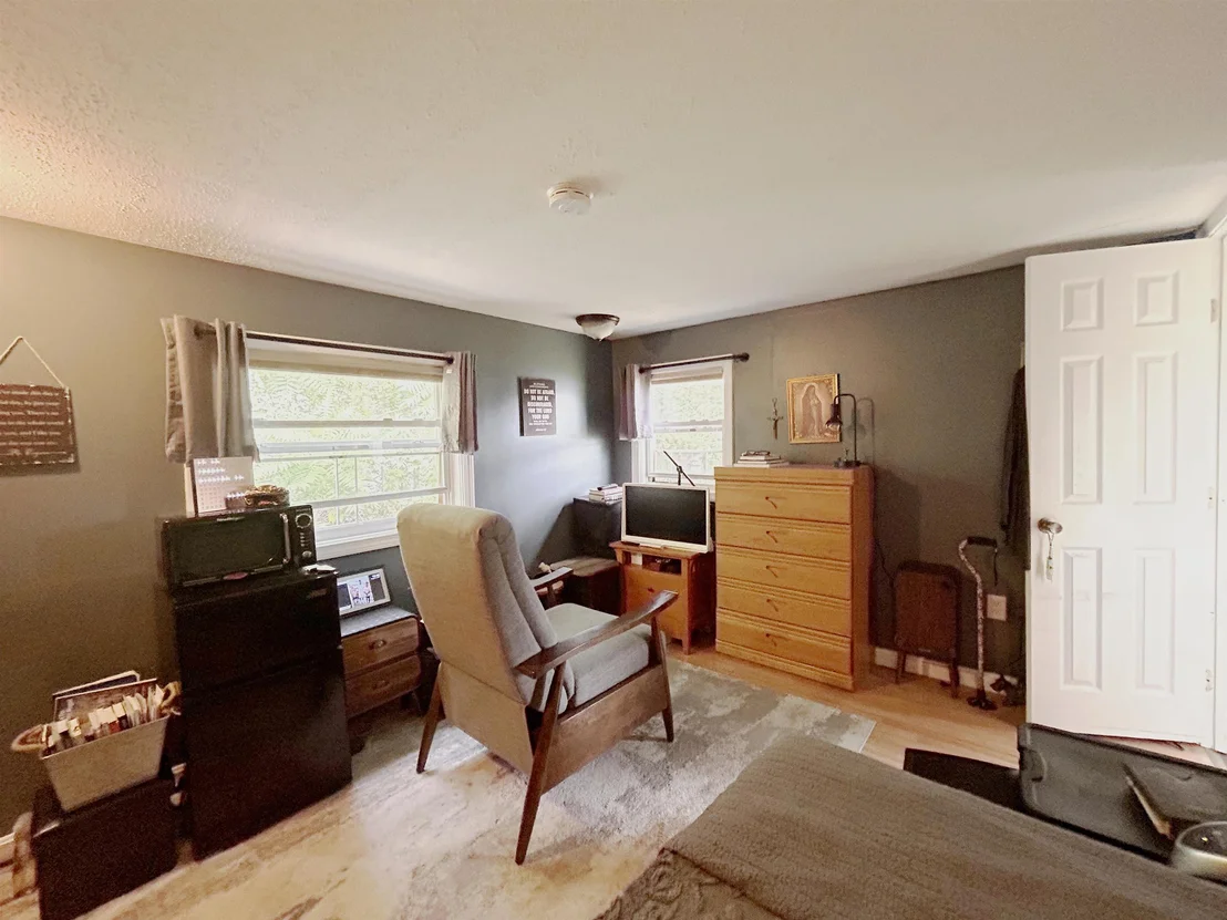 Photo of 84 Hilton