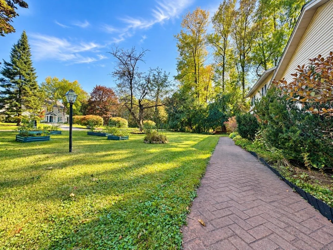 Photo of 458 Olde Orchard