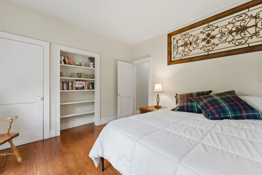 Photo of 27 Mountain View