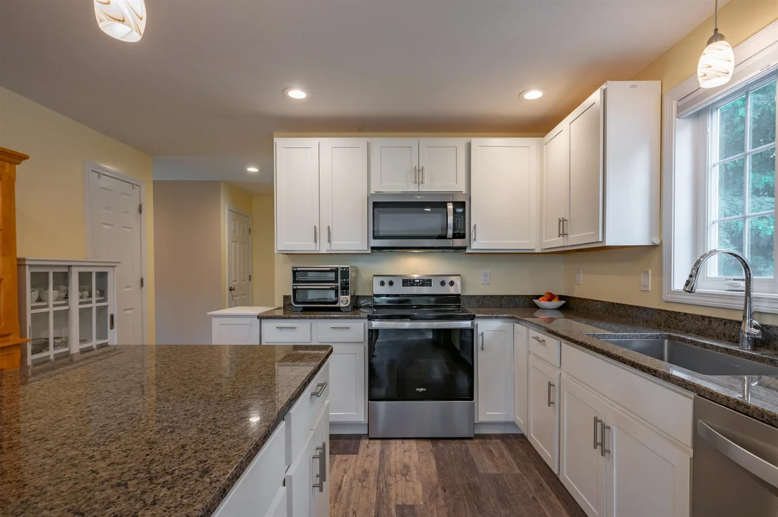 Photo of 885 Mason