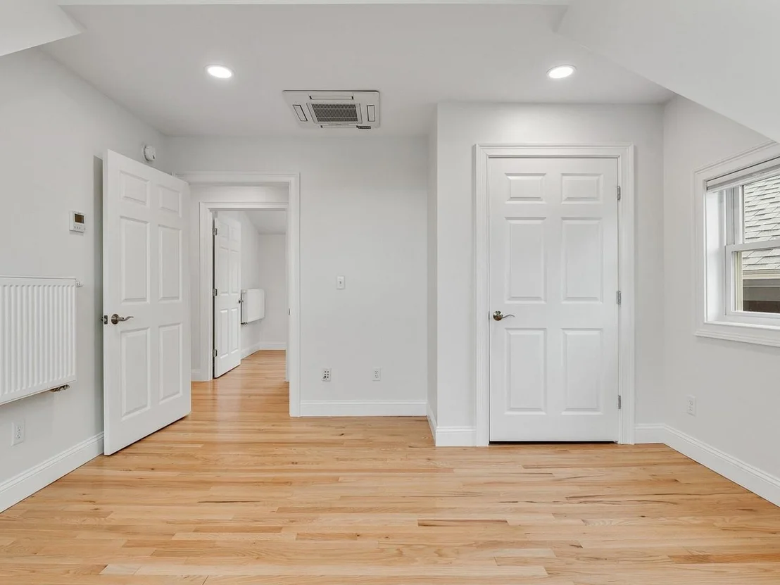 Photo of 1233 Satterly