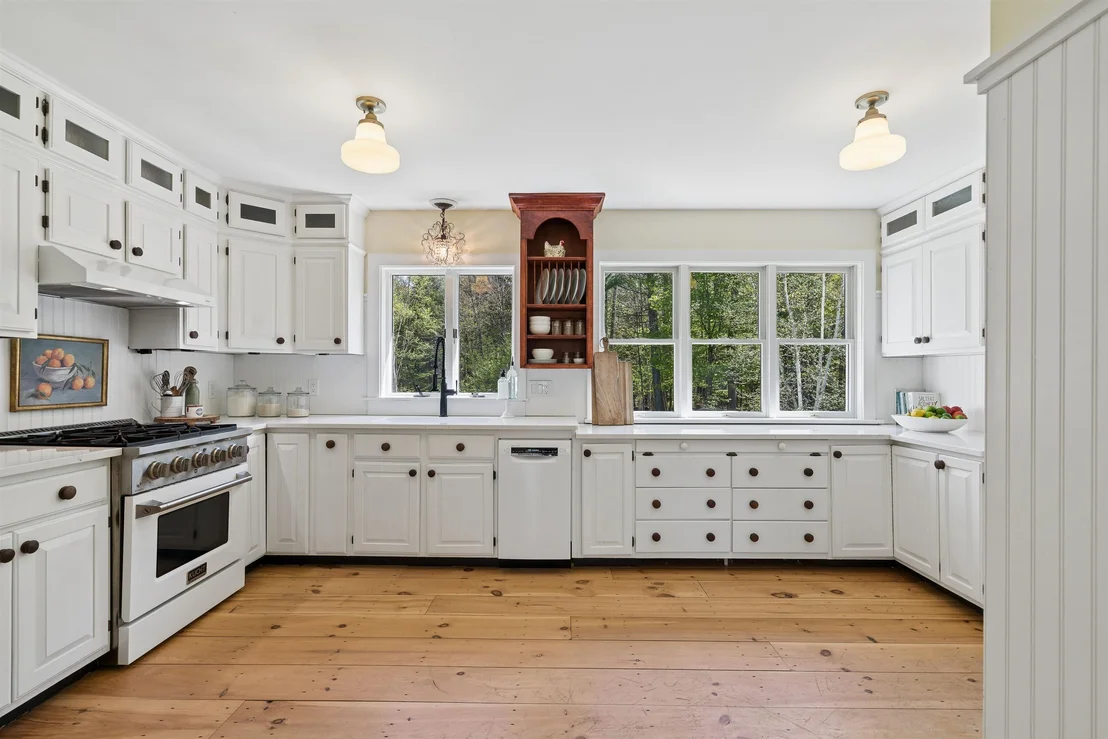 Photo of 71 Old Oak