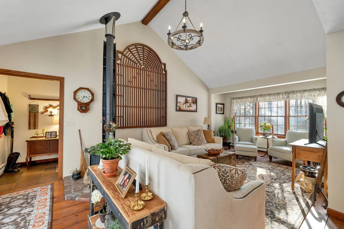 Photo of 9 Birchview