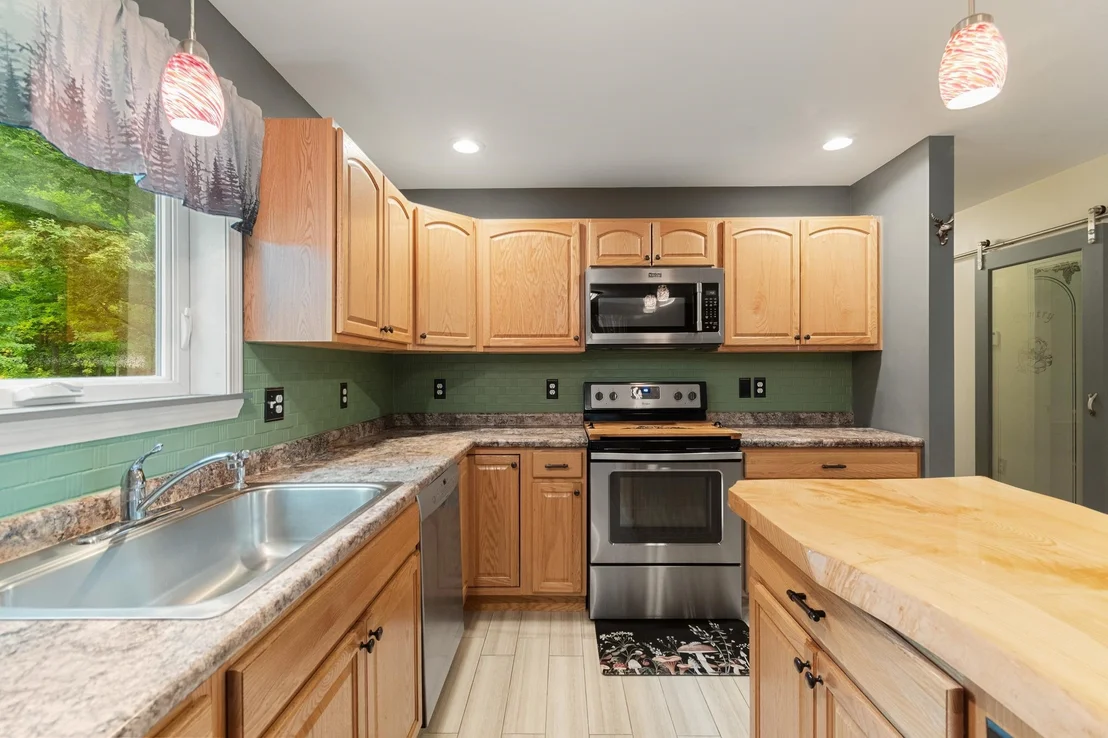 Photo of 387 St. Albans
