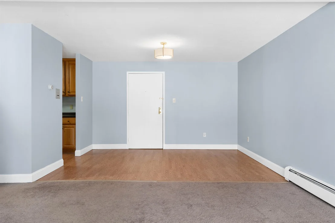 Photo of Unit 13 at 2 Silvestri