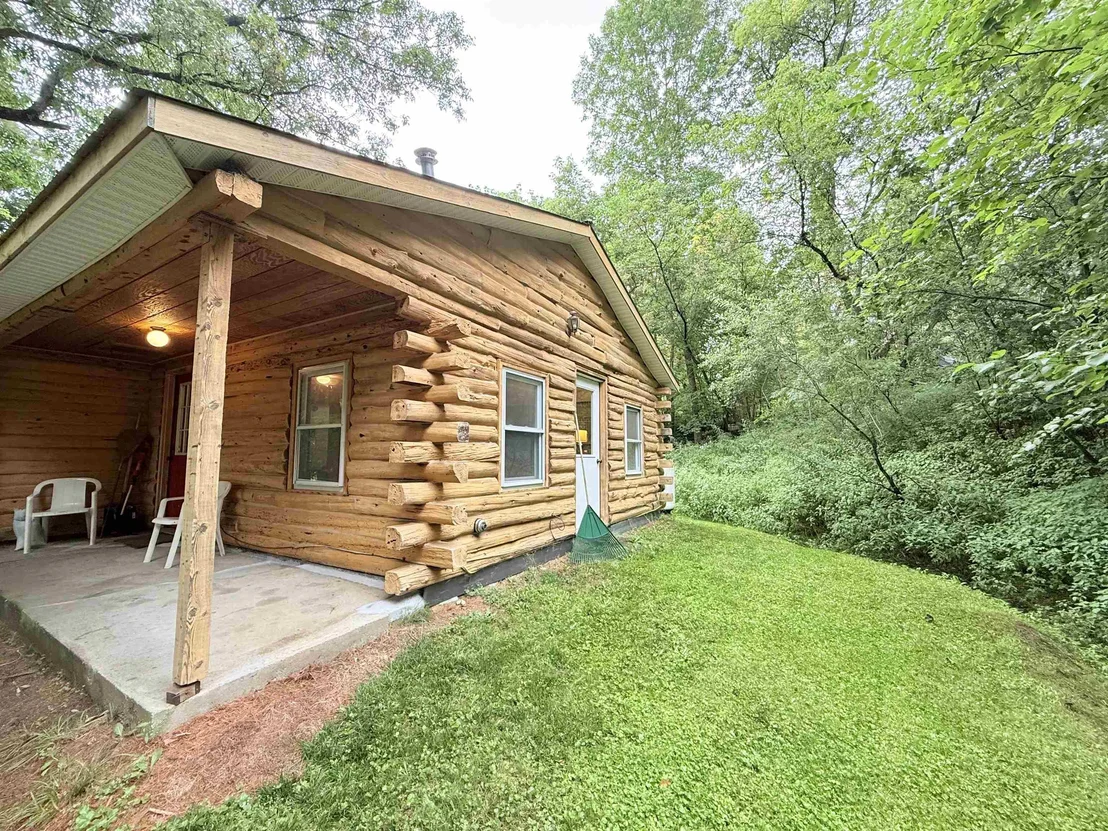 Photo of 26 Log Cabin