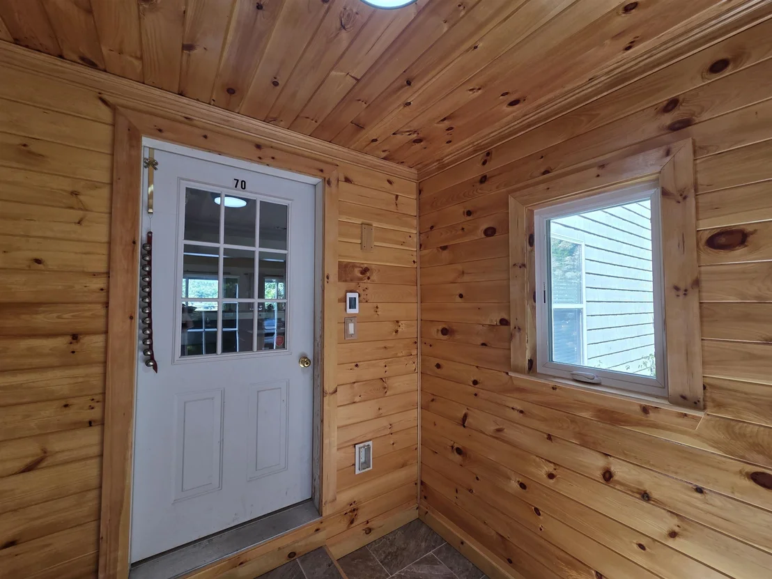 Photo of 70 Hawley