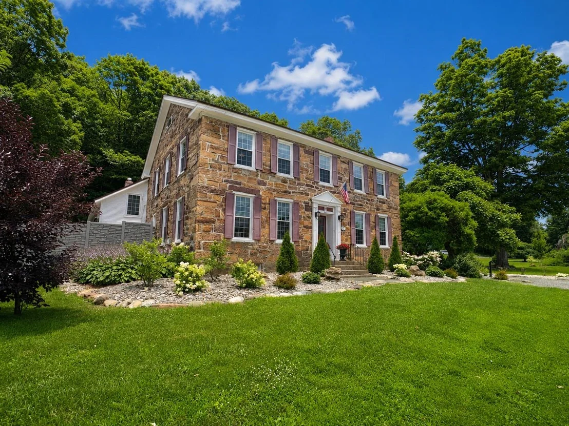 Photo of 383 St. Albans