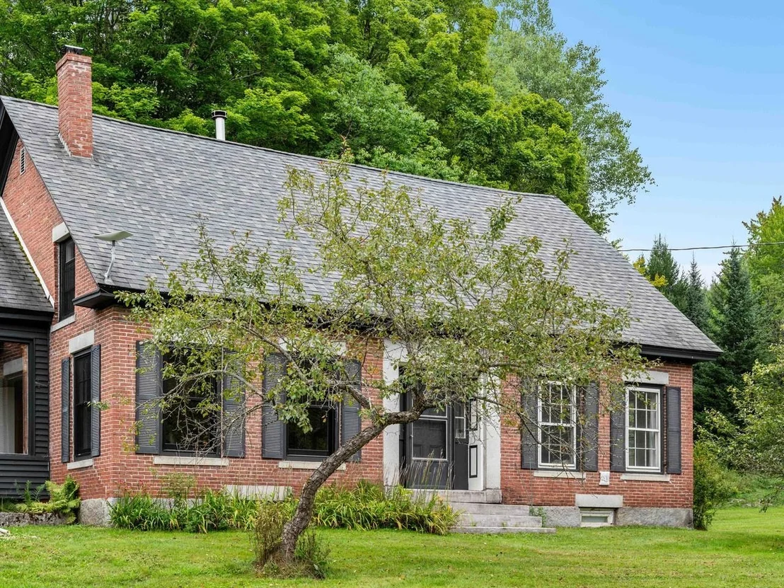 Photo of 3171 Brook
