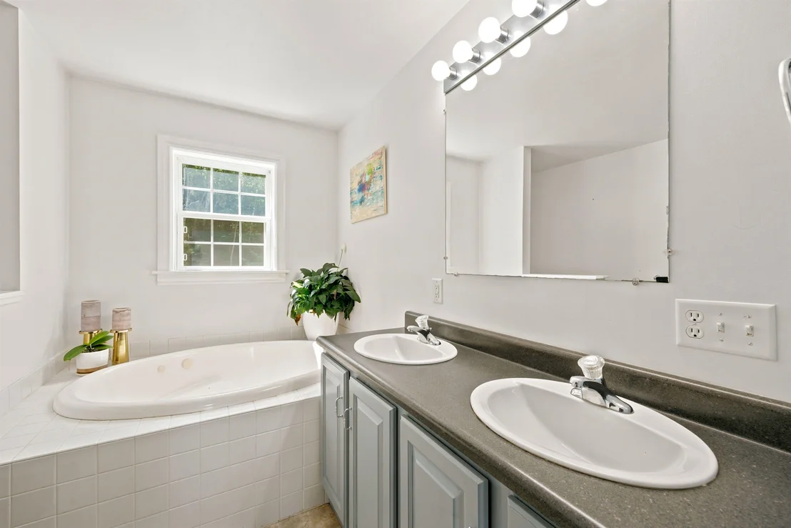 Photo of 15 Silver Dawn