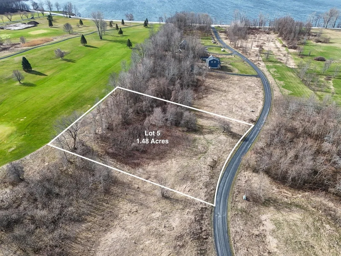 Photo of Unit LOT5 at 220 Terrapin