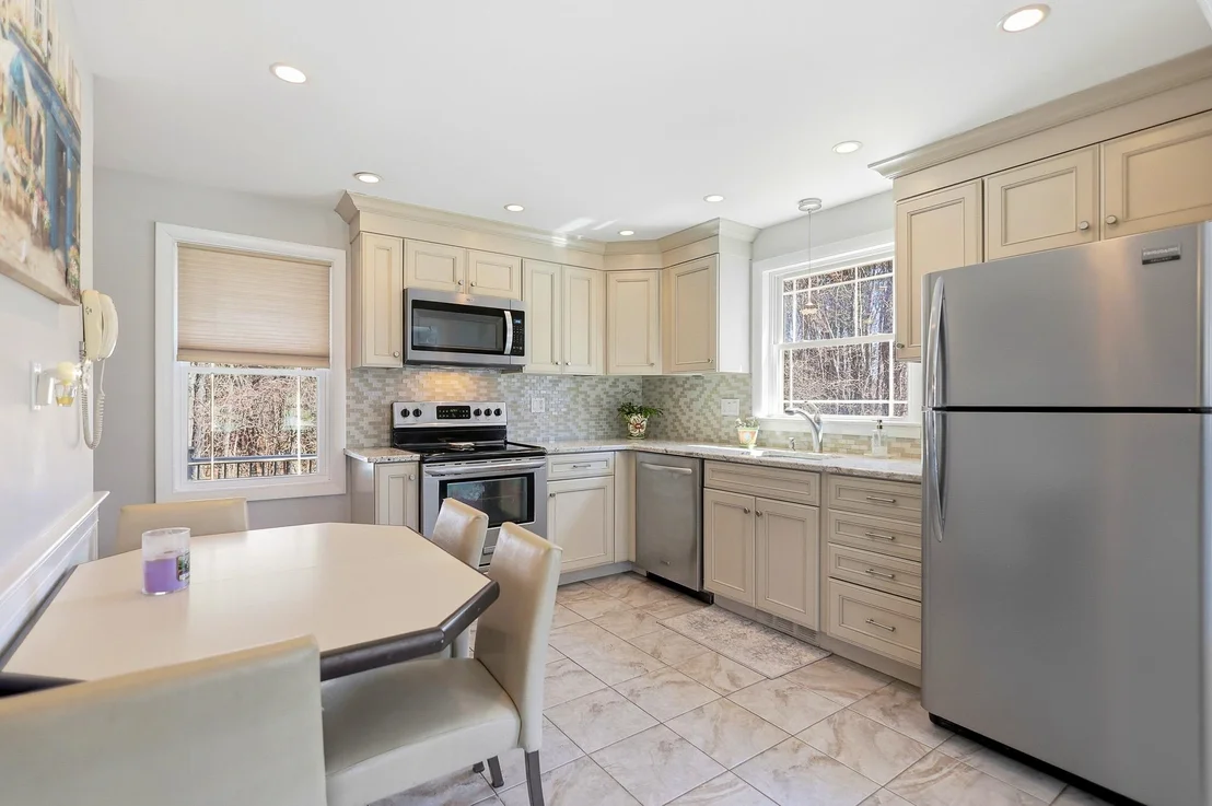 Photo of 358 East