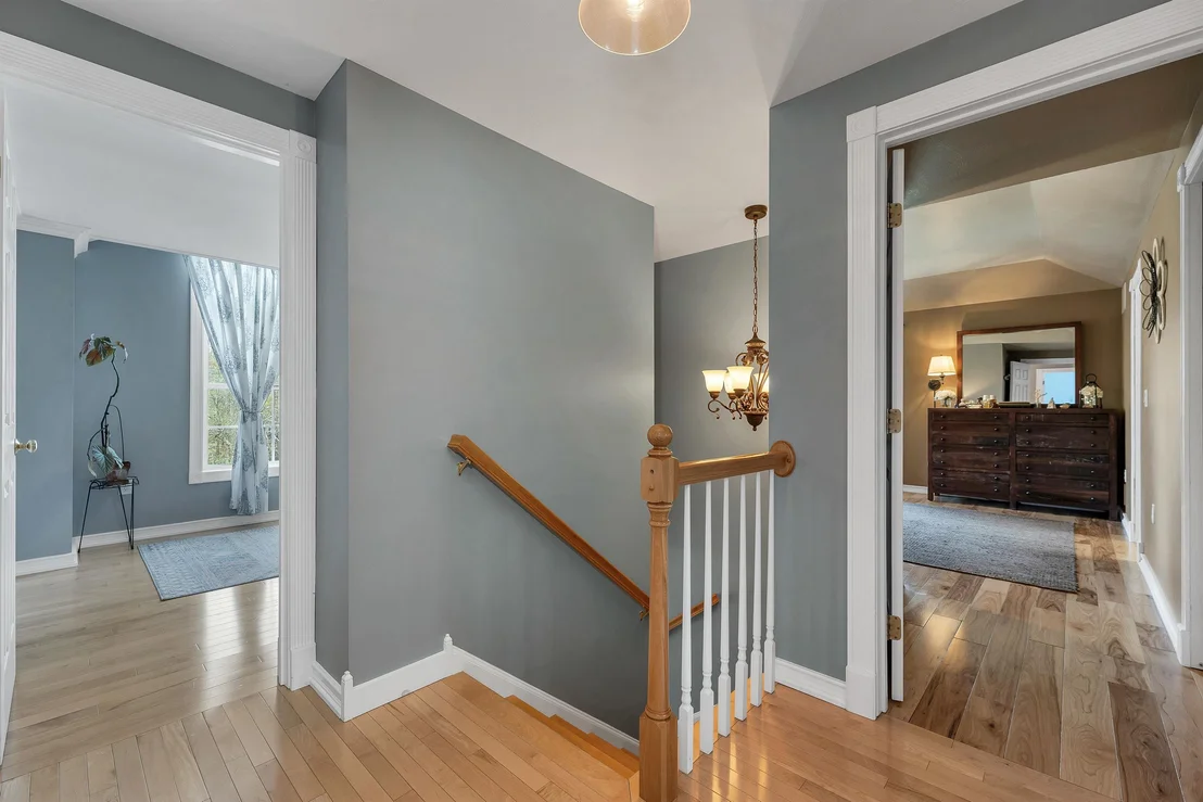 Photo of 71 Auburn