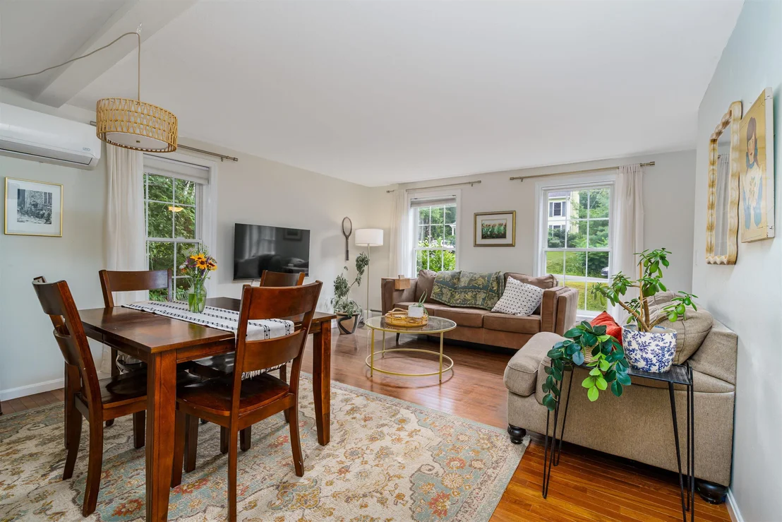 Photo of 37 Tamarack