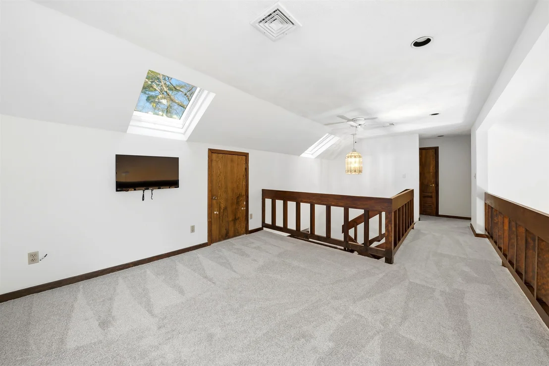 Photo of 88 Meetinghouse