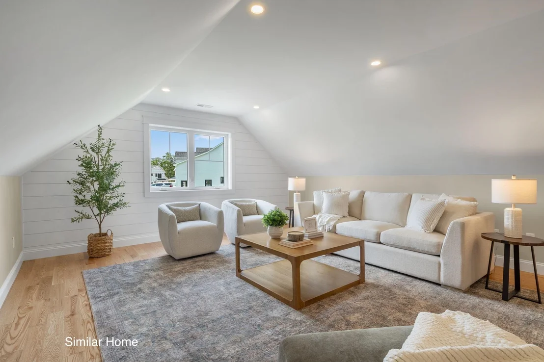 Photo of Unit LOT6 at 35 Signature